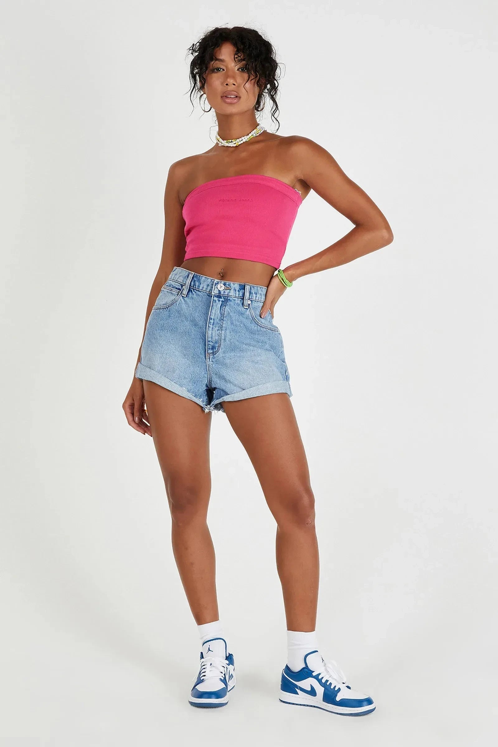 A SLOUCH SHORT