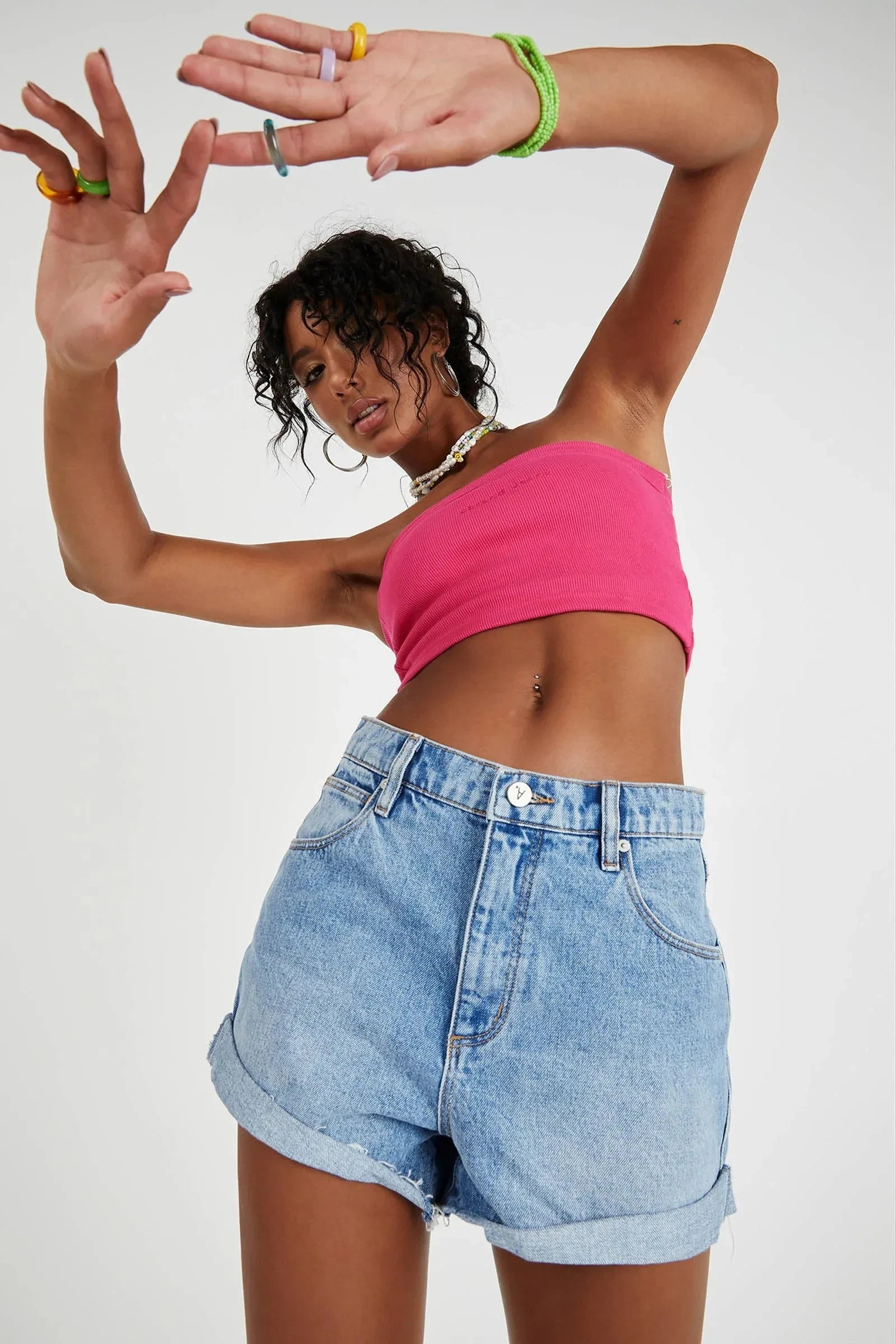A SLOUCH SHORT