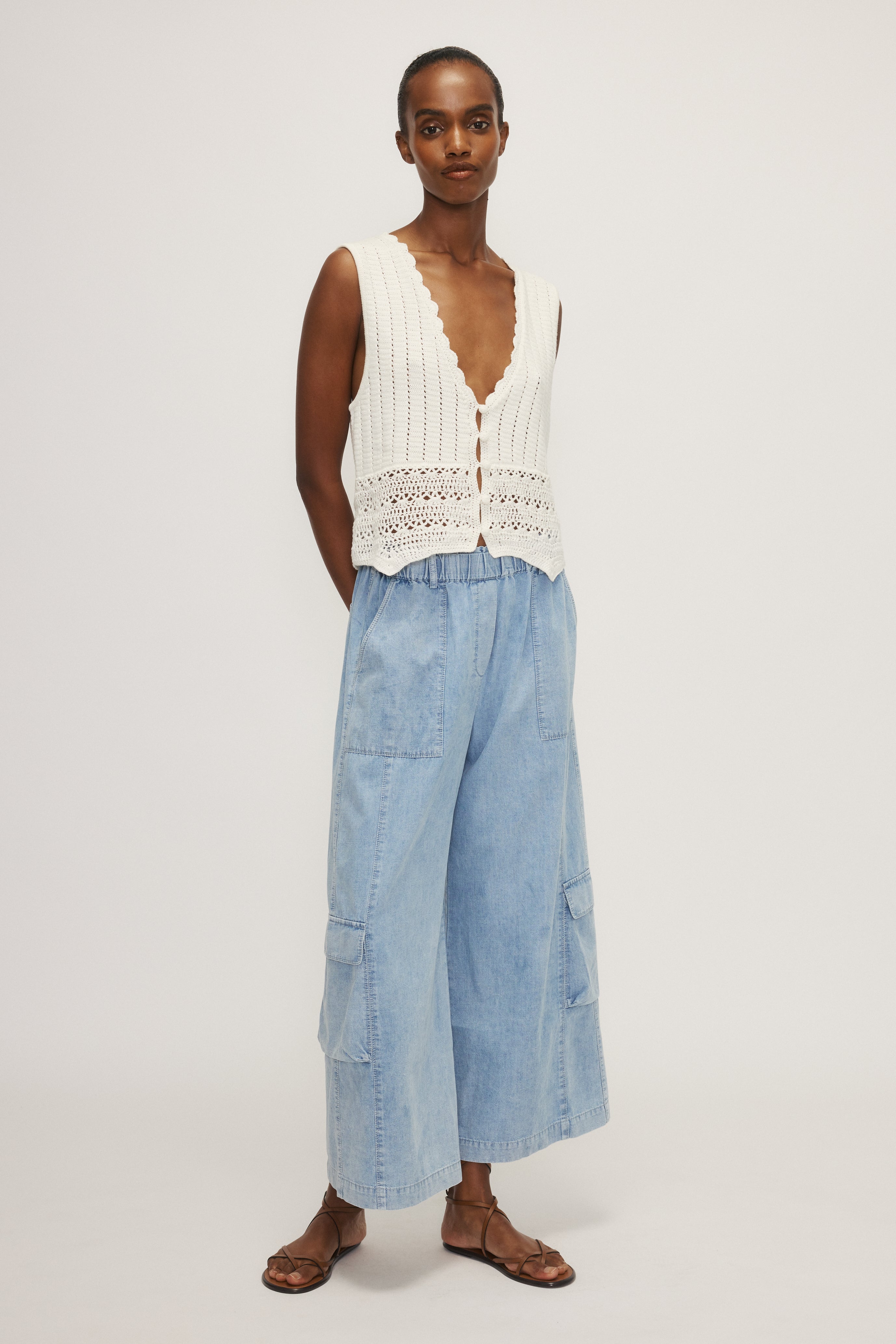 BRIANY VEST