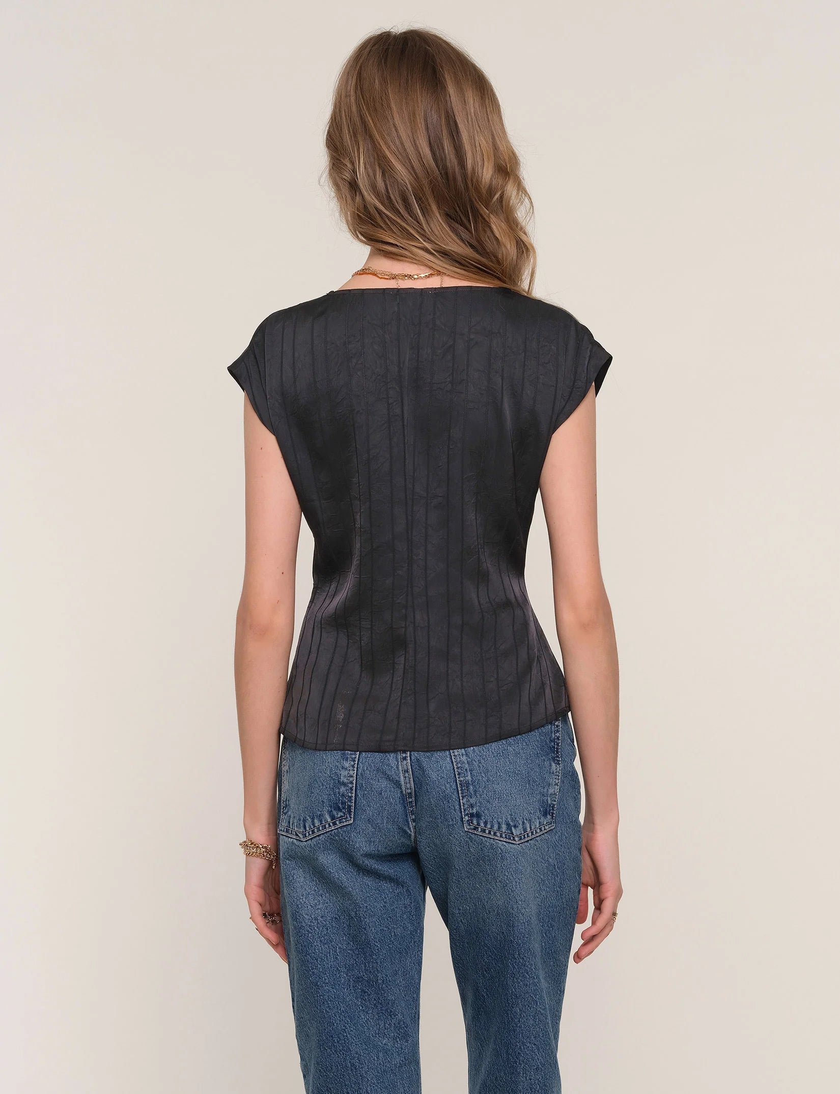 OLIVE TOP - BLACK