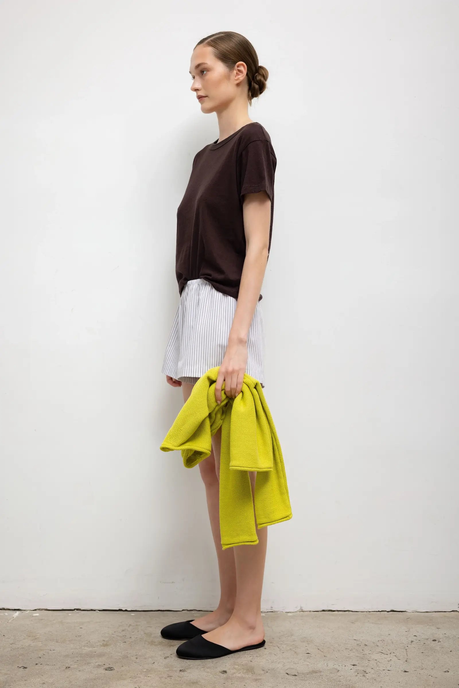 LAURA MARGO TEE - CHOCOLATE