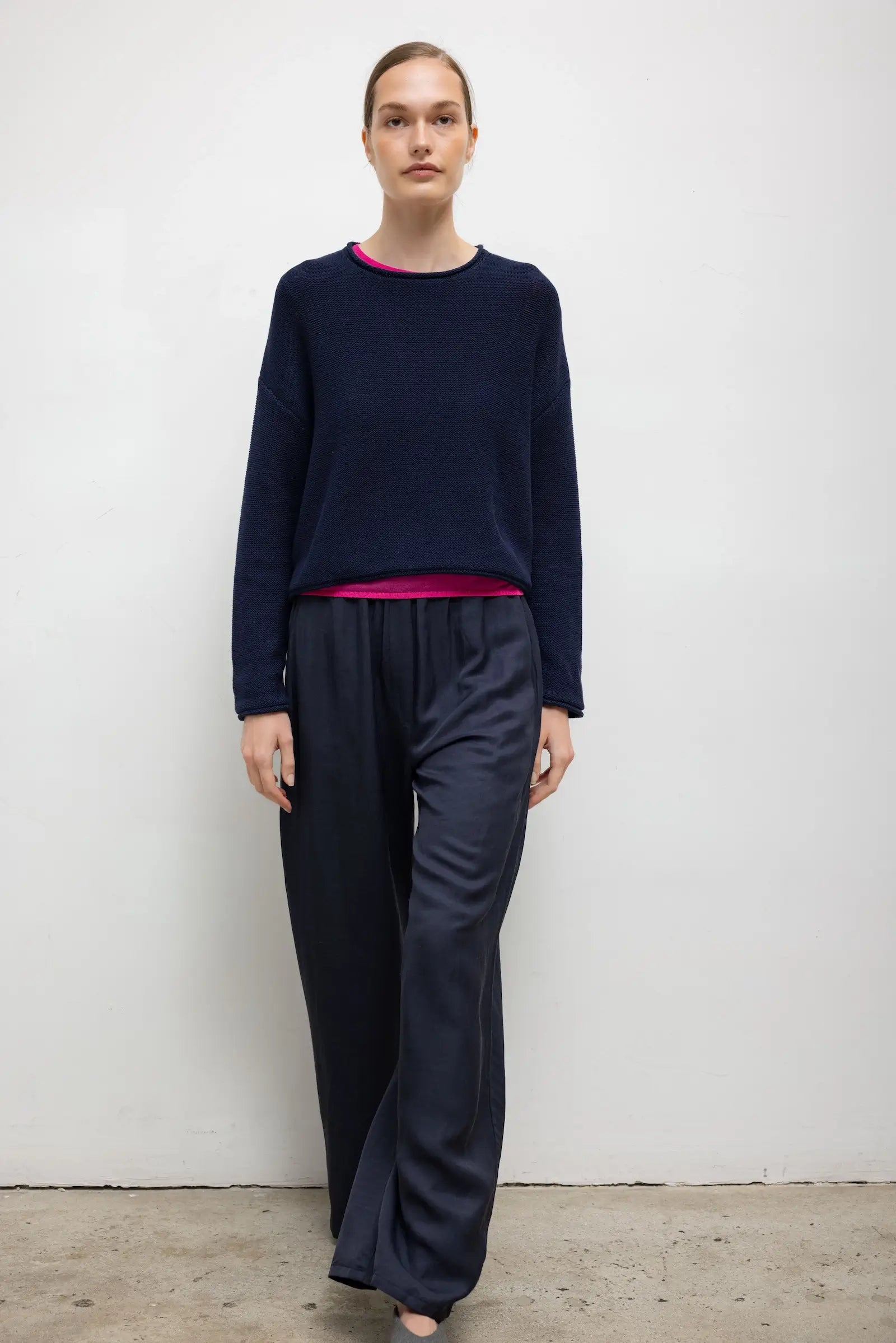 MAE CREWNECK - MIDNIGHT