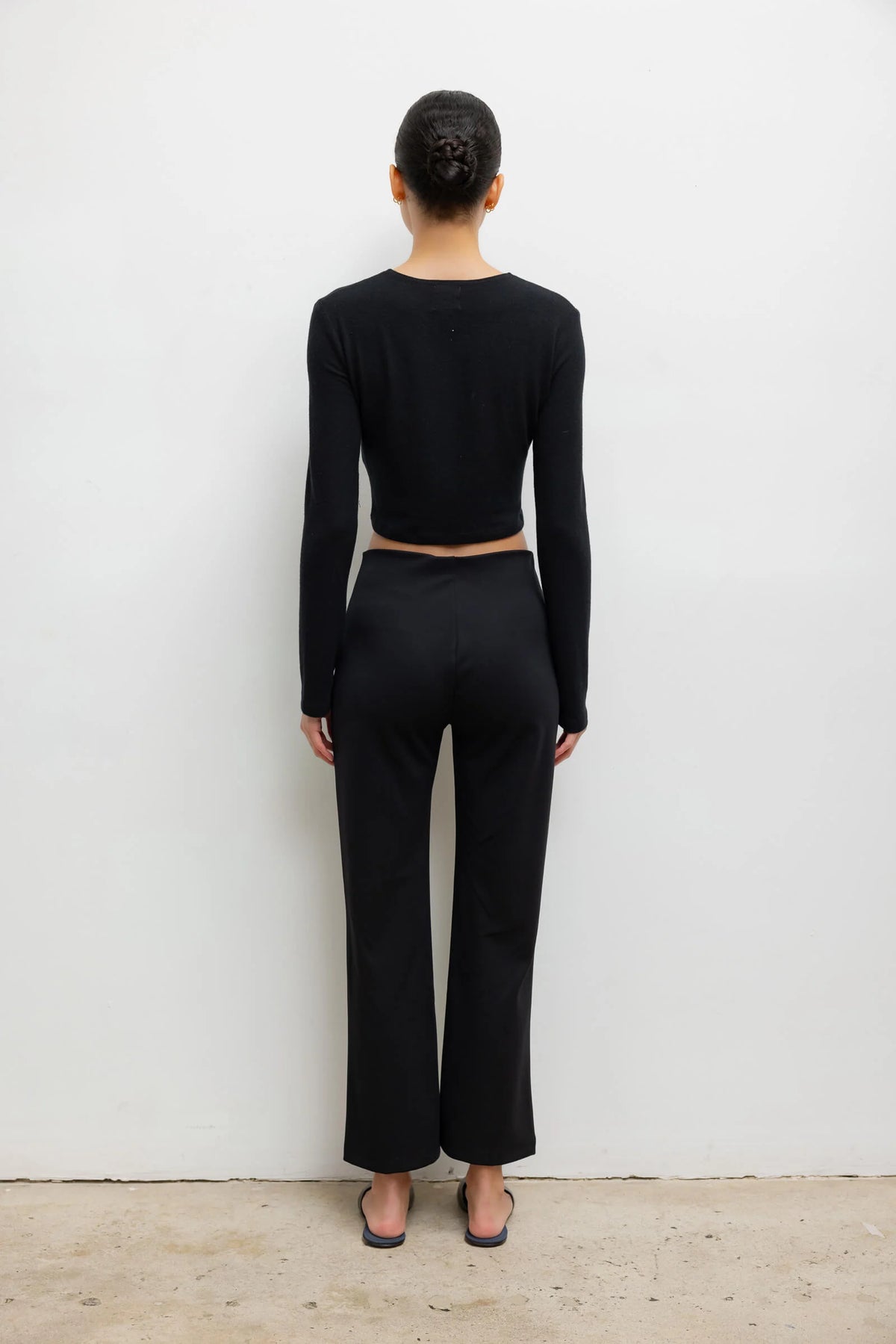 LAUREN CROP CARDIGAN II - BLACK