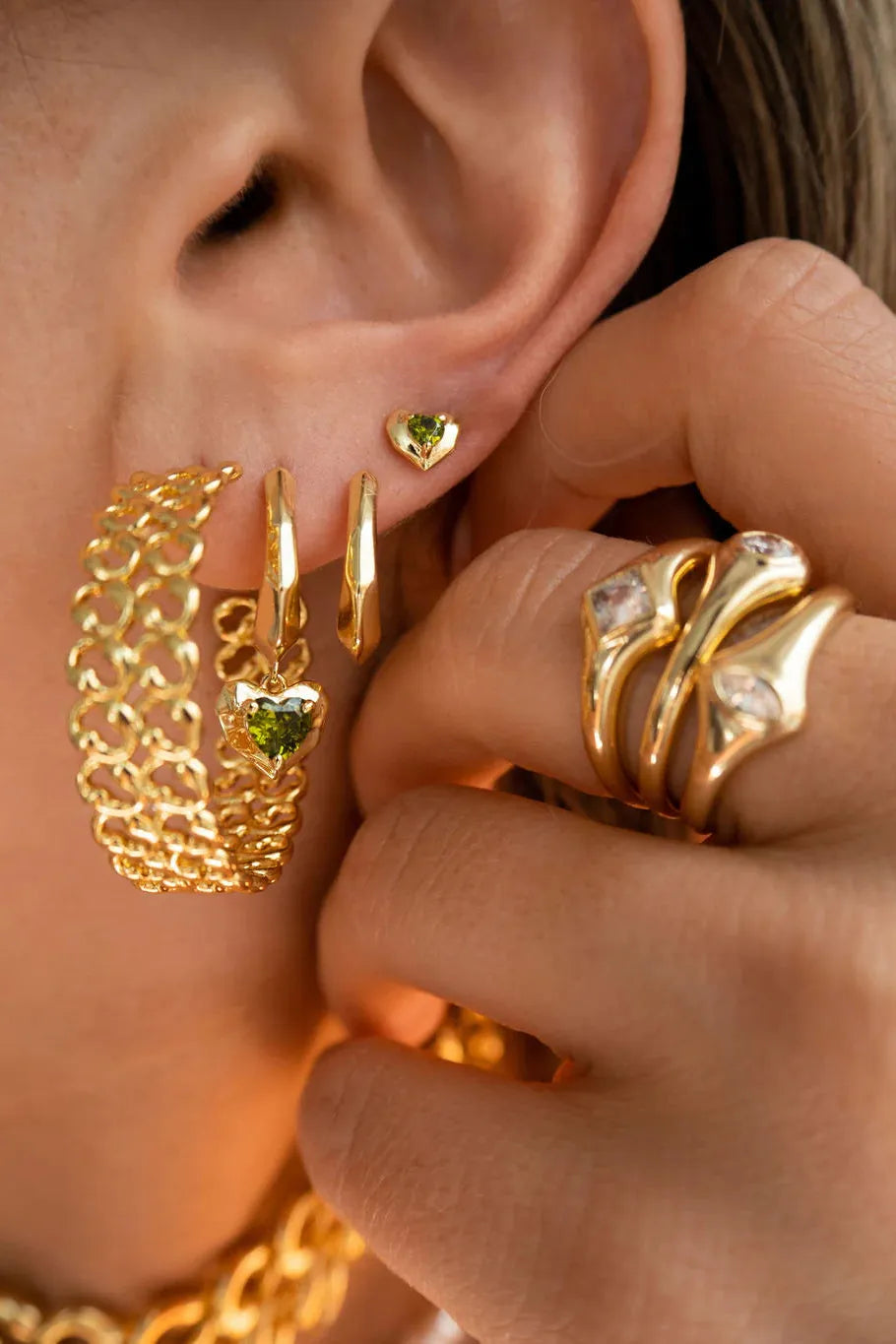 MOLTEN HEART STUDS SET - GOLD