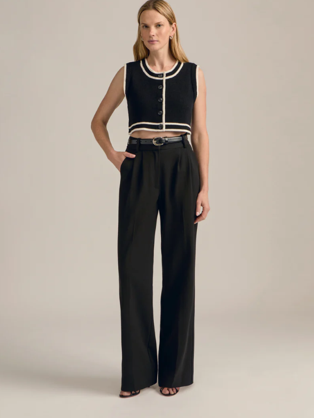 THE MEREDITH TOP