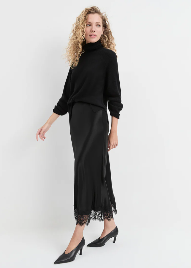 THE LACEY FAVORITE SKIRT - BLACK