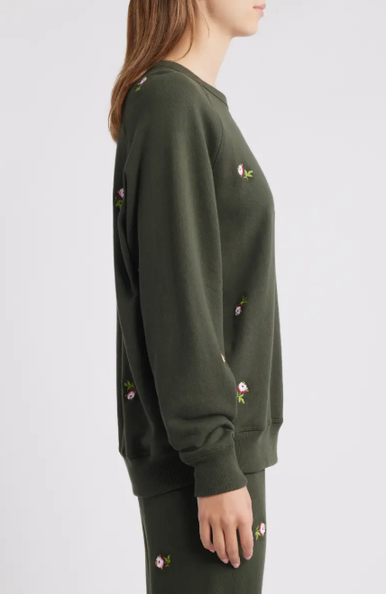 THE COLLEGE SWEATSHIRT W/ EMBROIDERED ROSES