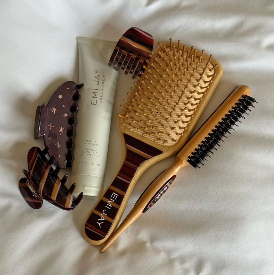 BAMBOO PADDLE BRUSH IN NIGHTCAP