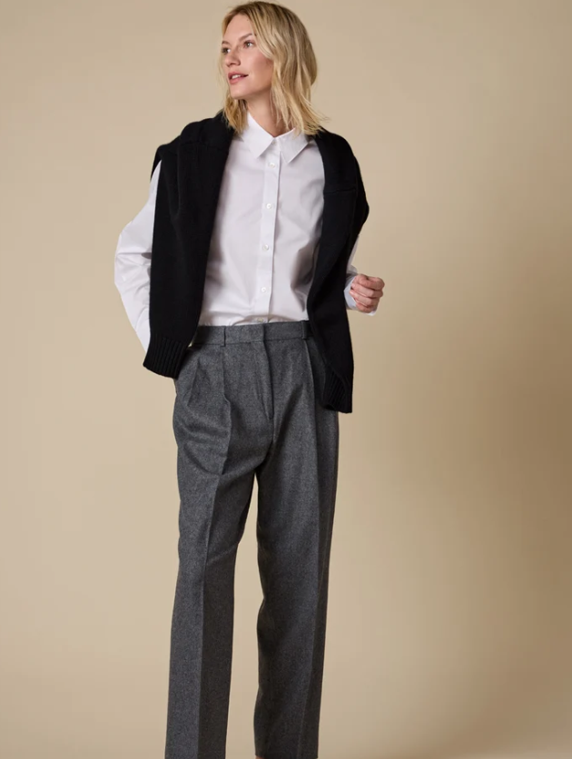 THE CASHMERE SIGNATURE CREW - BLACK