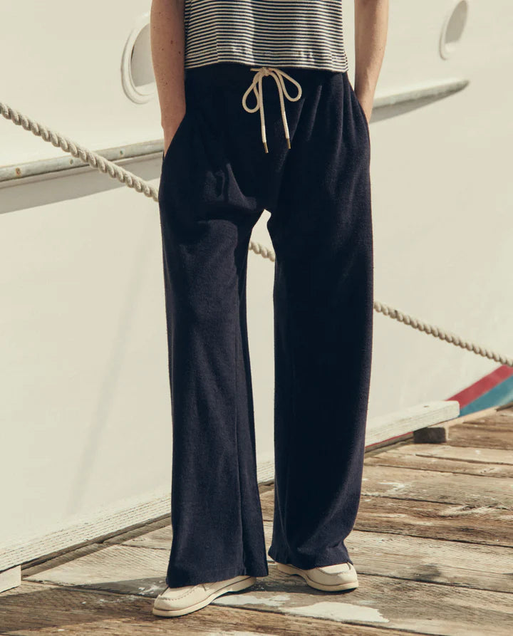 THE MICRO TERRY HORSHOE SWEATPANT - NAVY