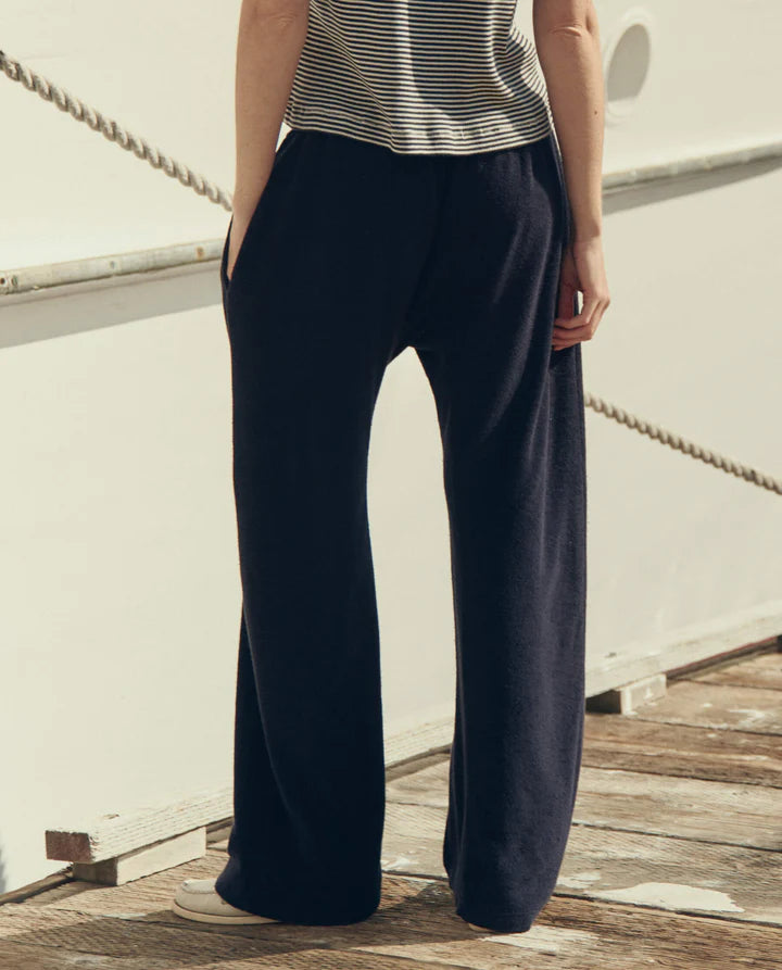 THE MICRO TERRY HORSHOE SWEATPANT - NAVY