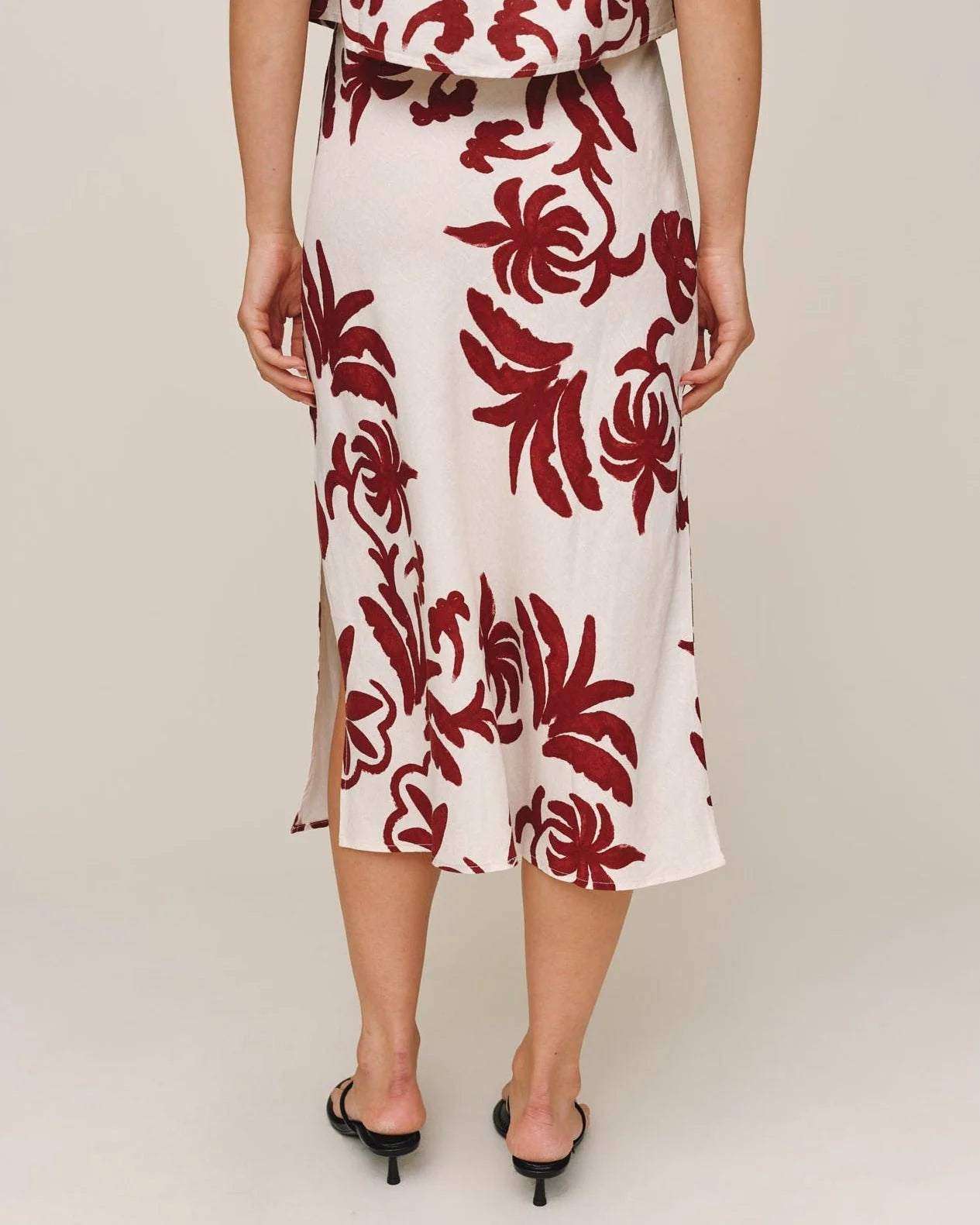 BIAS SIDE SLIT SKIRT - ISLAND DAMASK PRINT