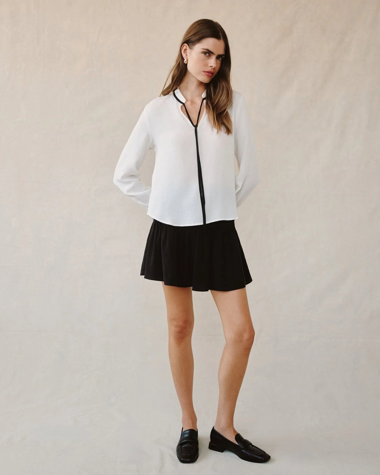 CONTRAST TRIM LONGSLEEVE BLOUSE - OFF WHITE