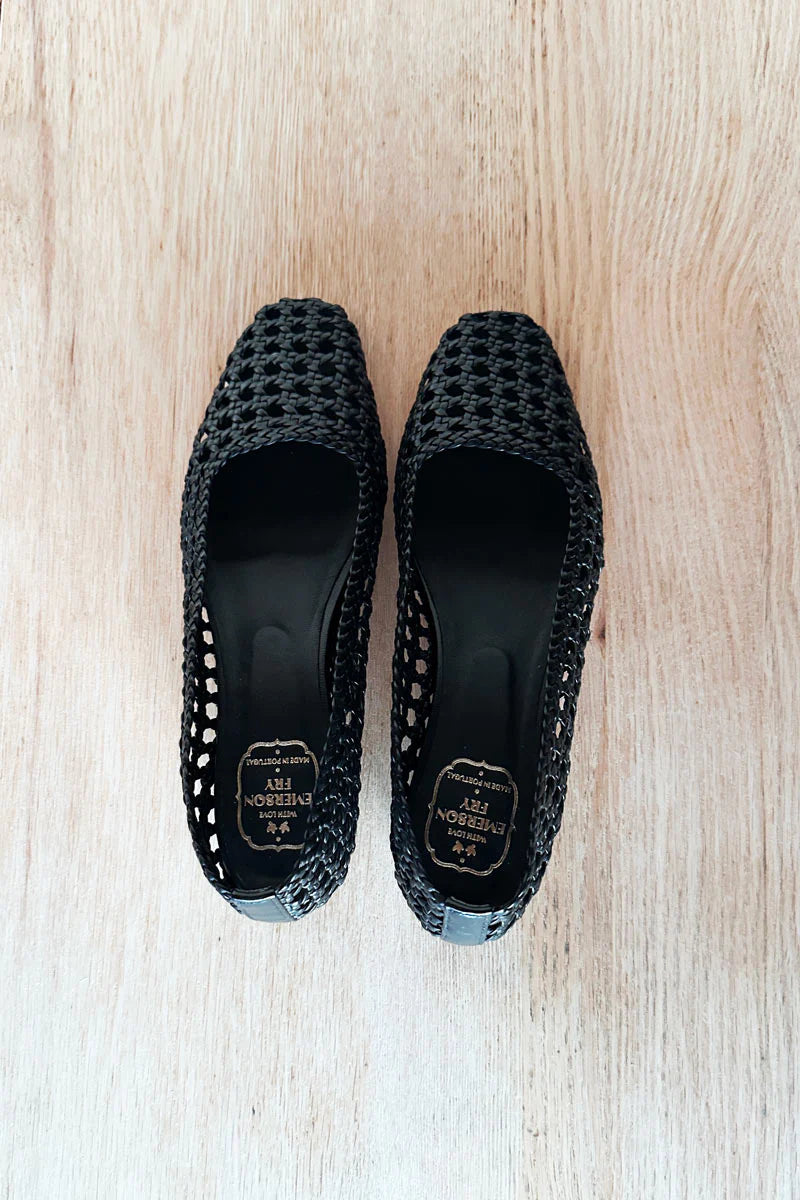 FRANKIE WALKING FLAT - JET BLACK