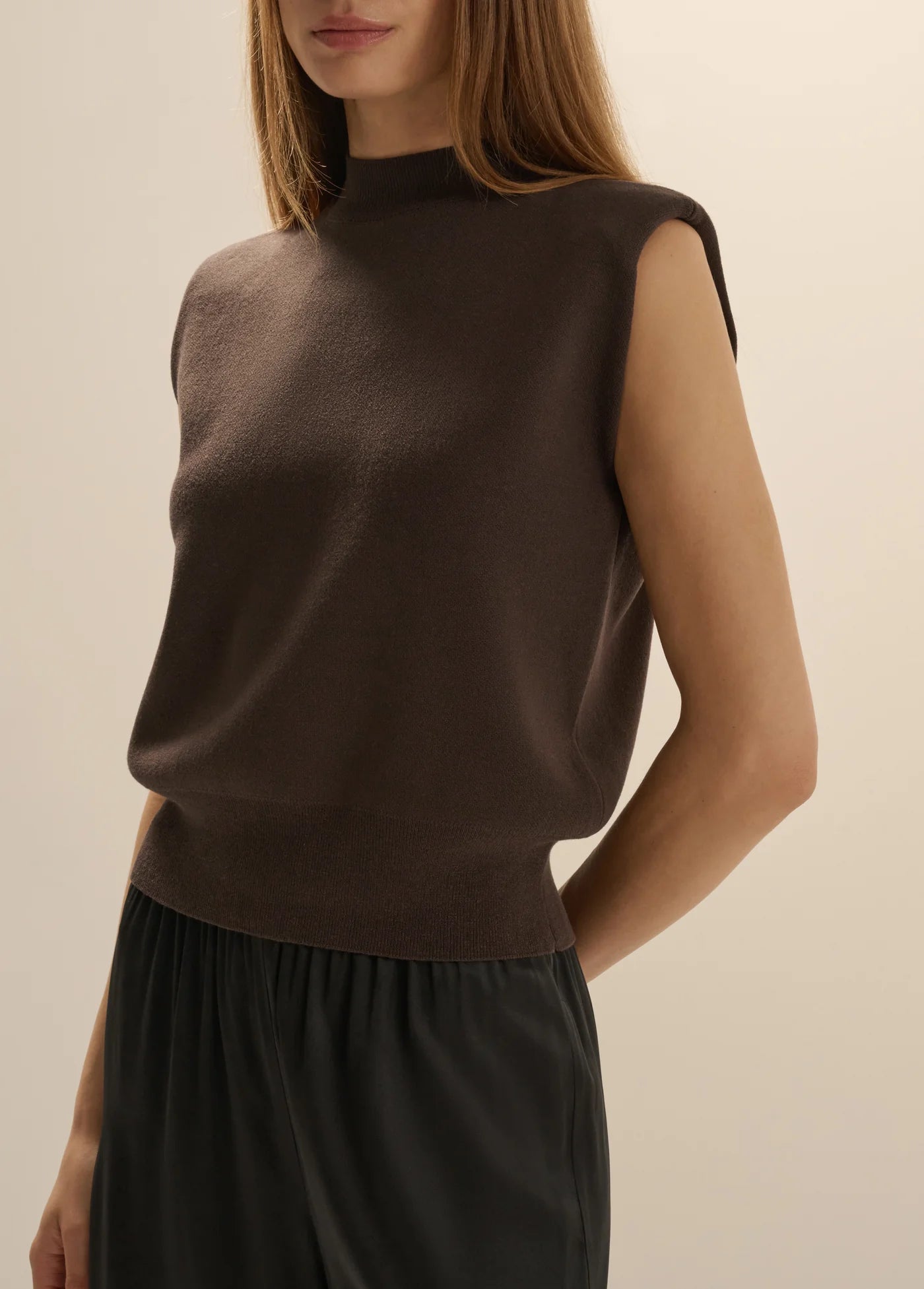 THE WHITNEY TOP - ESPRESSO