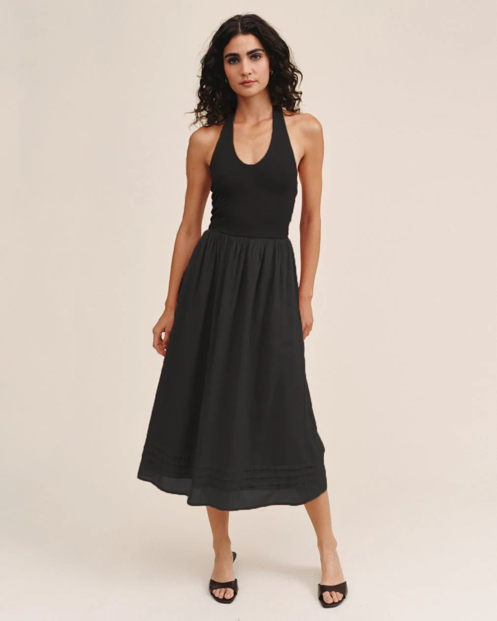 black halter dress midi NECK MIXED WOVEN:Stretch Deco Crepe Color:ivory with gold tips Lulus Wedding Guest Dresses 5% Elastane)115cm total length