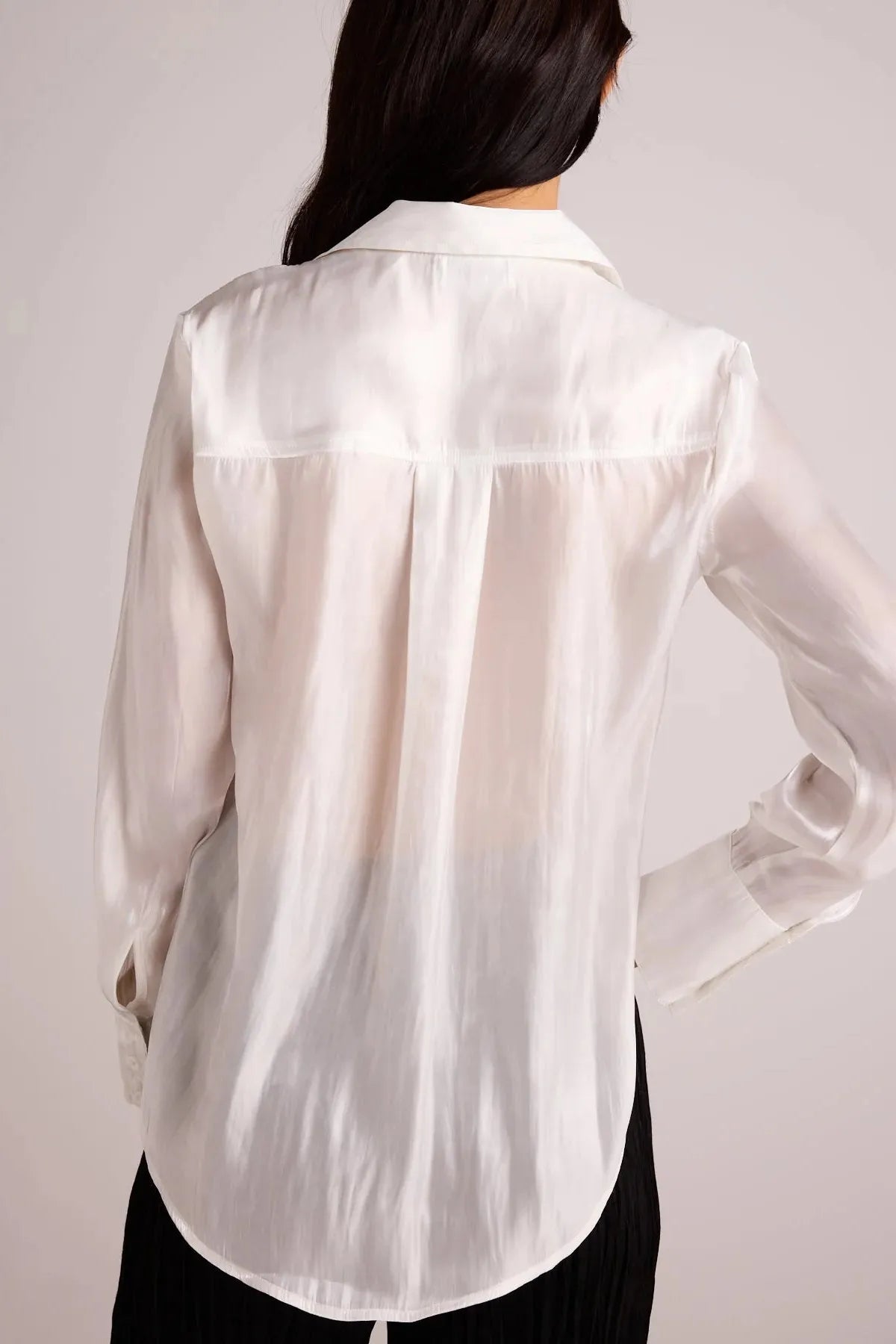 SHIRT TAIL BUTTON DOWN - WHITE SHIMMER