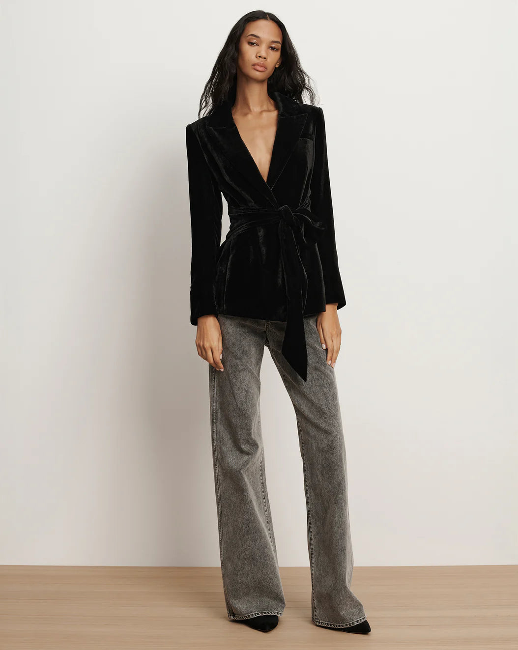 ISSEL VELVET JACKET - BLACK
