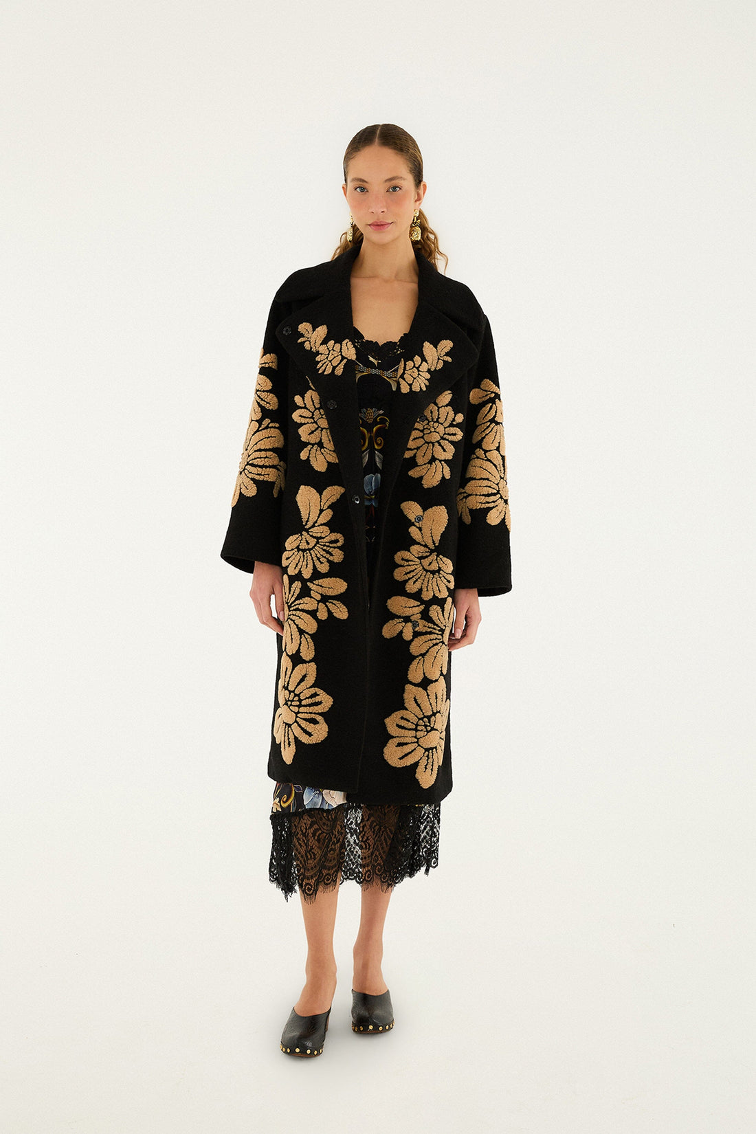 BOLD FLOWERS BLACK FLEECE JACKET
