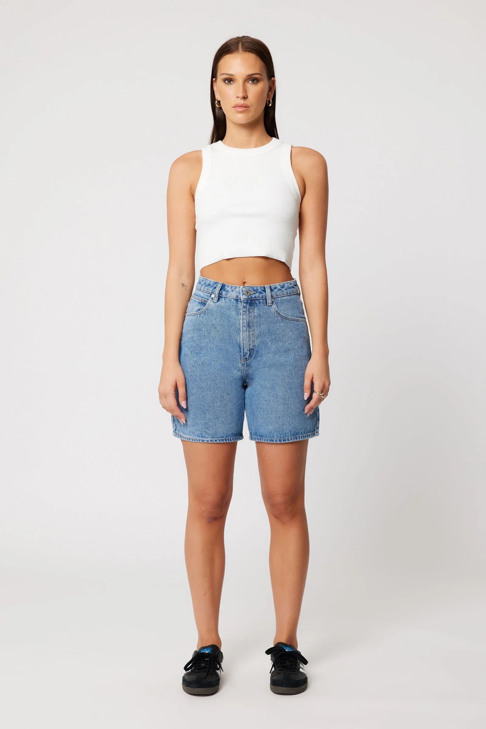 CARRIE SHORT - NAOMI