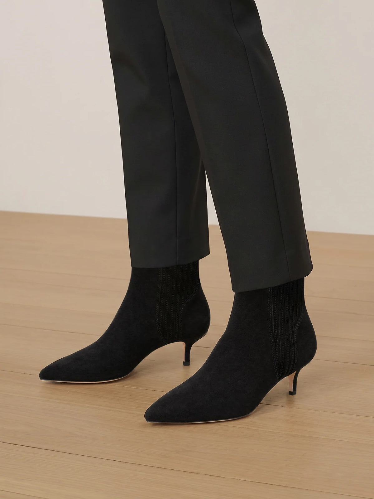LISA KITTEN-HEEL ANKLE BOOT