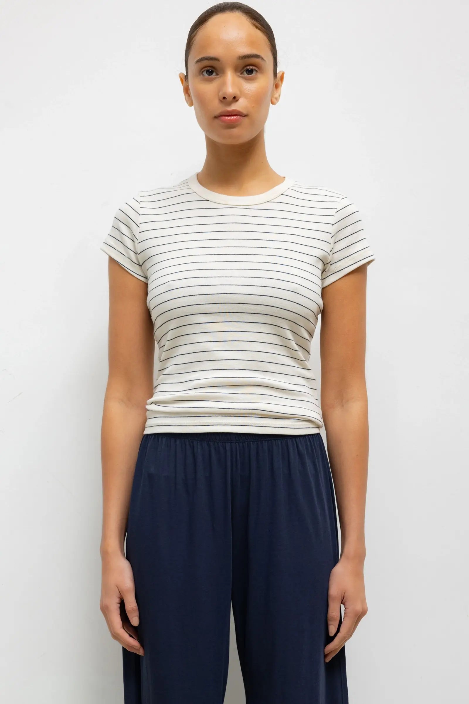 NANDO STRIPE SLIM FIT TEE - CLASSIC/MIDNIGHT STRIPE