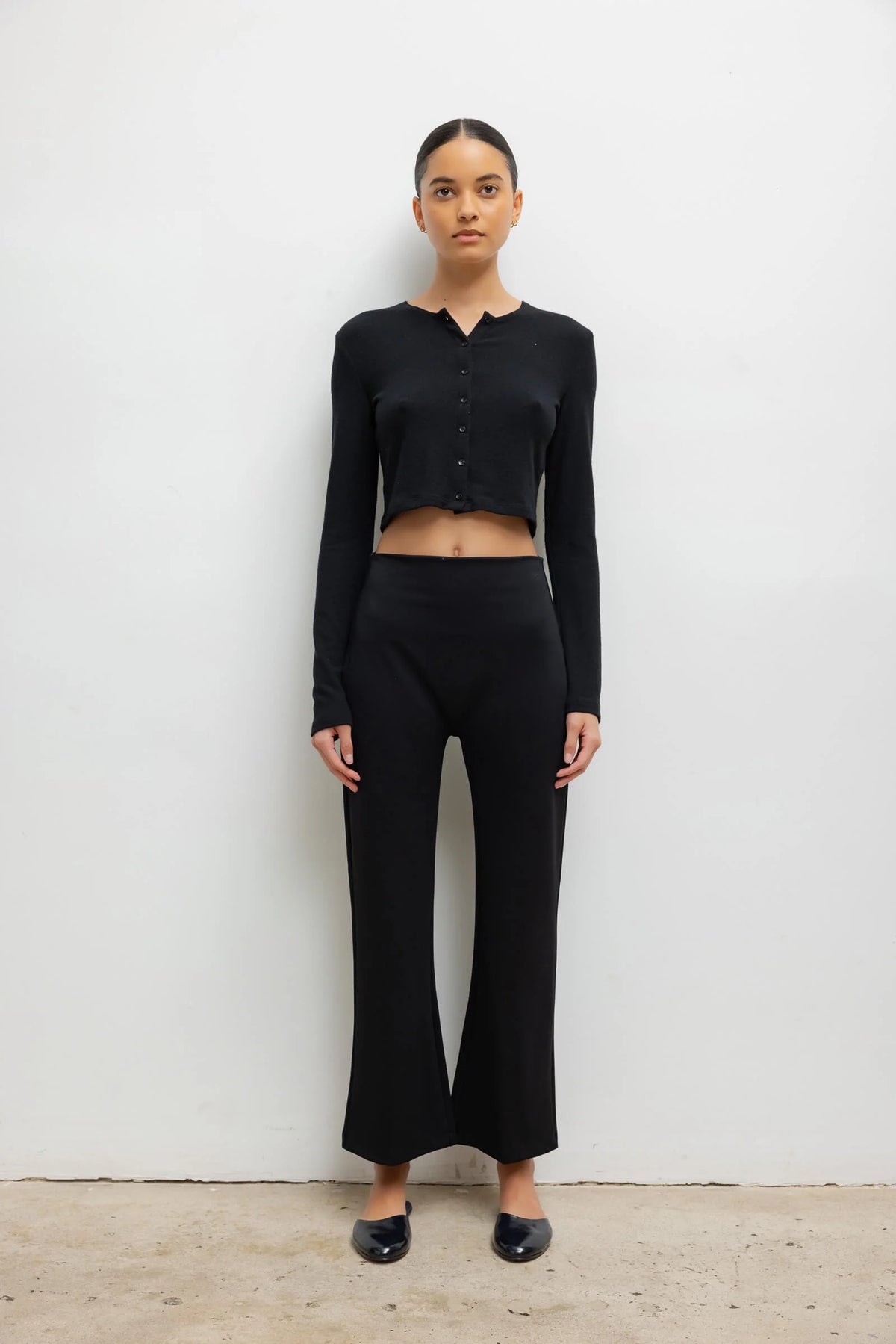LAUREN CROP CARDIGAN II - BLACK