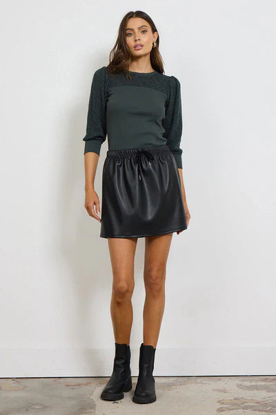 WONDER SHORT SKIRT - BLACK