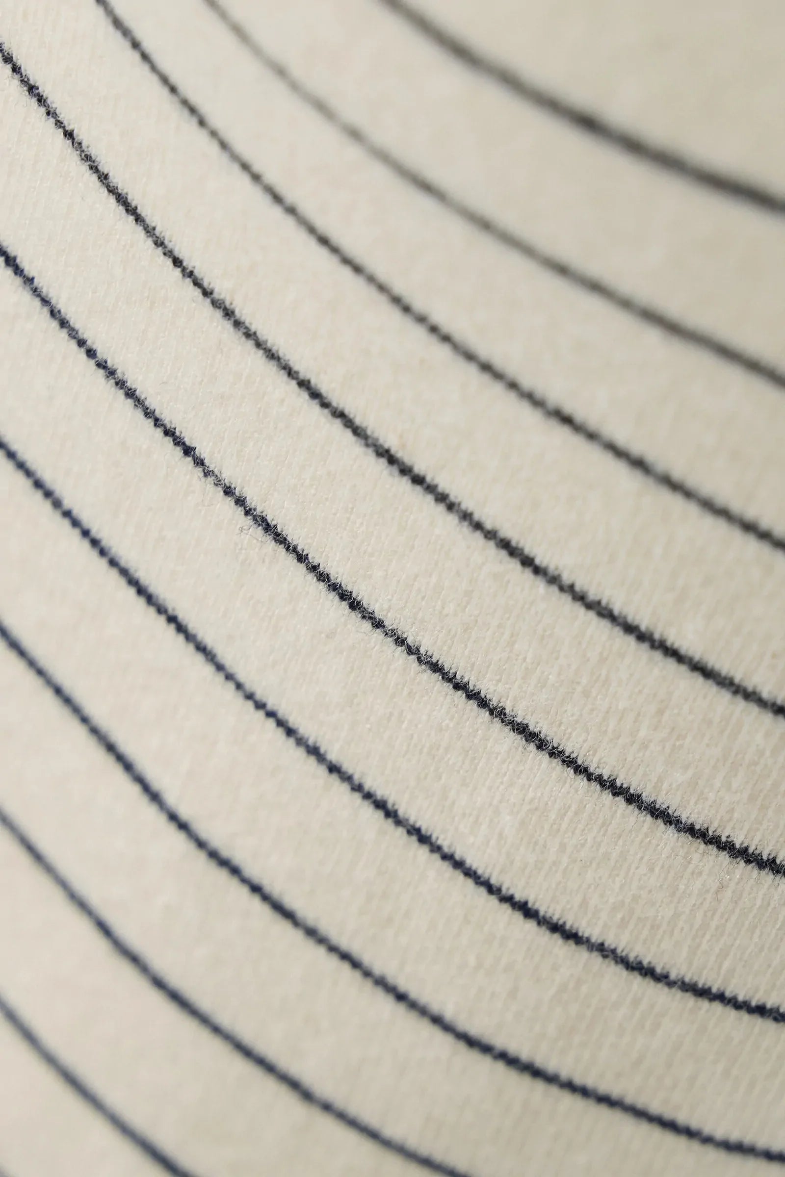 NANDO STRIPE SLIM FIT TEE - CLASSIC/MIDNIGHT STRIPE