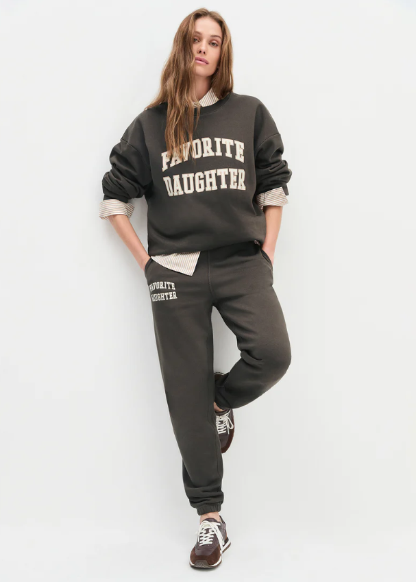 THE COLLEGIATE JOGGER - COFFEE GARDENIA