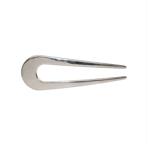 HAIR PIN IN TIARA