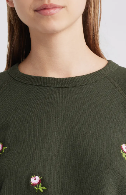 THE COLLEGE SWEATSHIRT W/ EMBROIDERED ROSES
