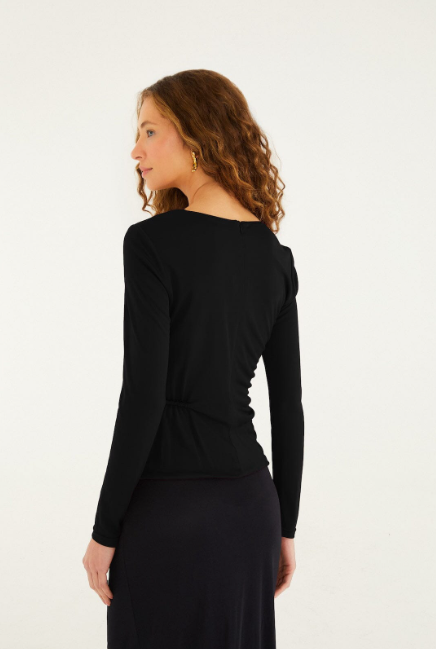 BLACK FLOWER LONG SLEEVE BLOUSE