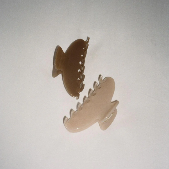 BIG EFFING CLIP IN HAZELNUT