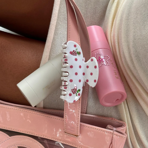 SWEETHEART CLIP IN COCONUT BERRY DOT