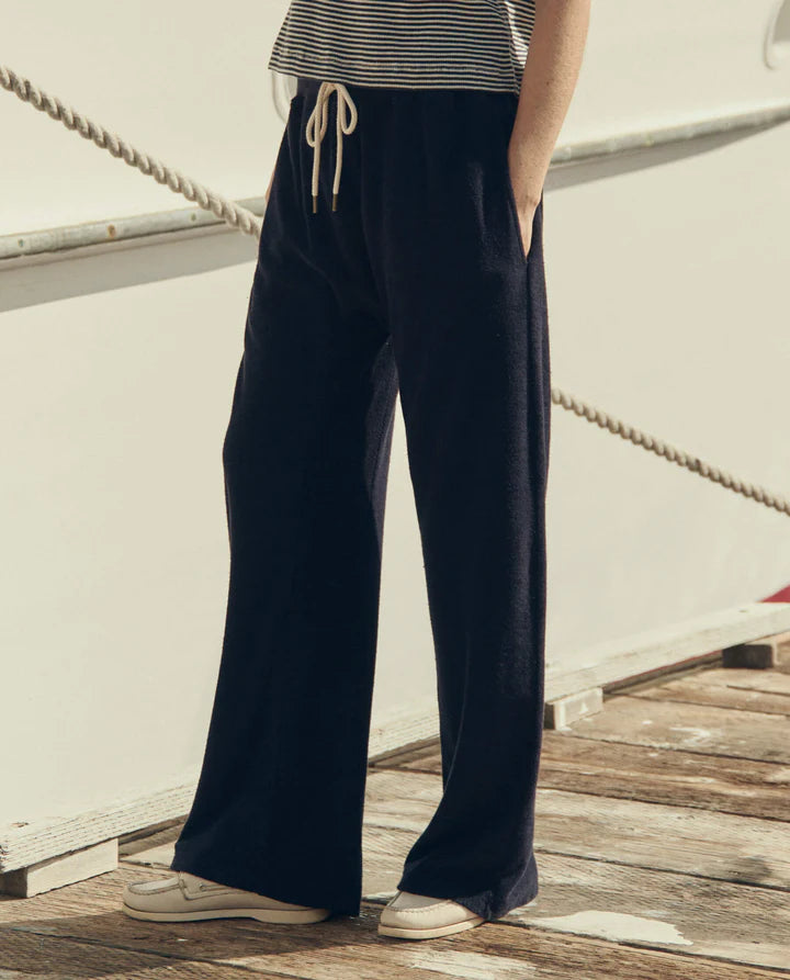 THE MICRO TERRY HORSHOE SWEATPANT - NAVY