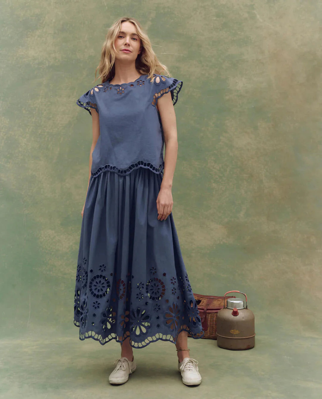 THE SUPER BLOOM EYELET TOP - VINTAGE BLUE