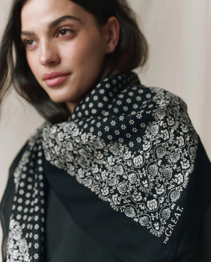 THE BIG BANDANA - ALMOST BLACK