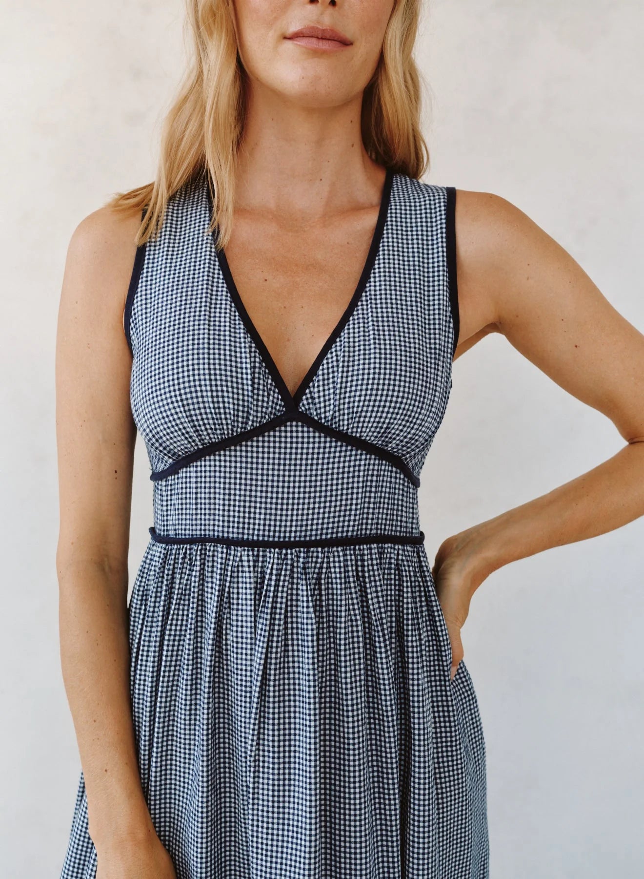 FIT AND FLARE V-NECK MIDI DRESS - NAVY MICRO GINGHAM