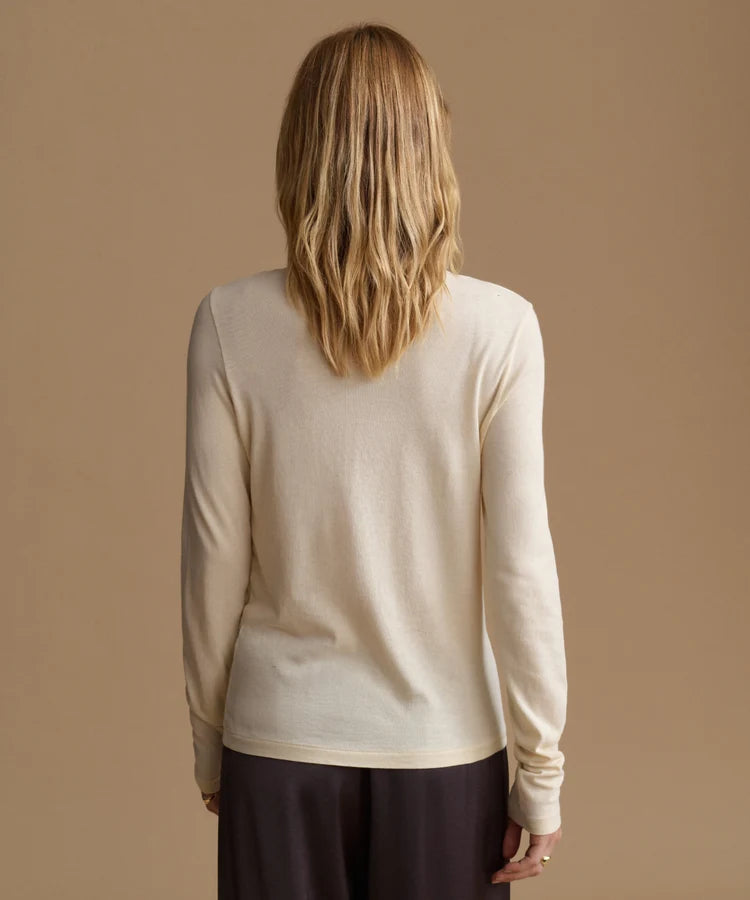 LONG SLEEVE SLIM TEE - WARM IVORY