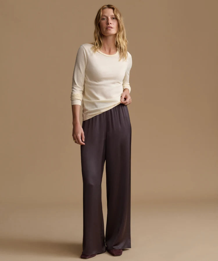 LONG SLEEVE SLIM TEE - WARM IVORY